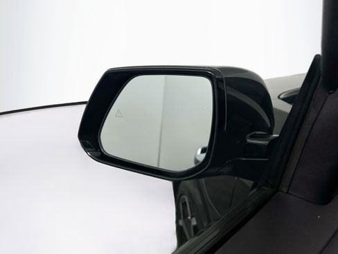 Used 2024 Kia Niro SX Touring FWD image 16