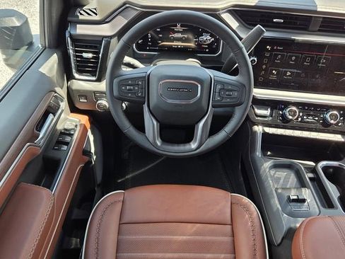 Used 2026 GMC Sierra 2500 Denali Ultimate AWD/4WD image 14