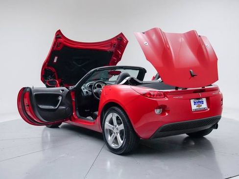 Used 2008 Pontiac Solstice Convertible w/ Premium Package RWD image 19