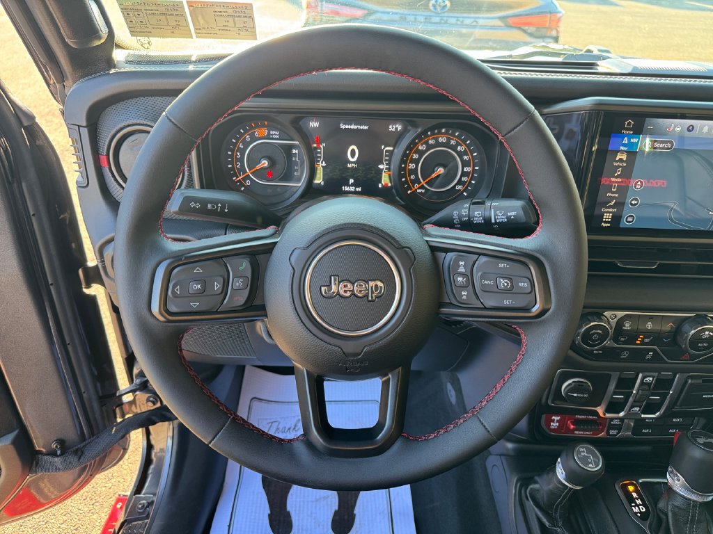 Used 2024 Jeep Wrangler Unlimited Rubicon w/ Technology Group AWD/4WD image 15