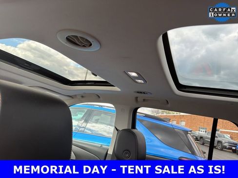 Used 2018 Chevrolet Traverse LT FWD image 9