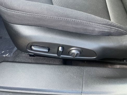 Used 2023 Chevrolet Malibu LT image 22