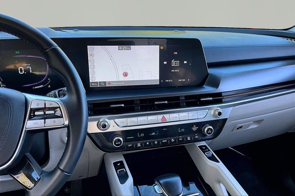 Used 2024 Kia Telluride S FWD image 11