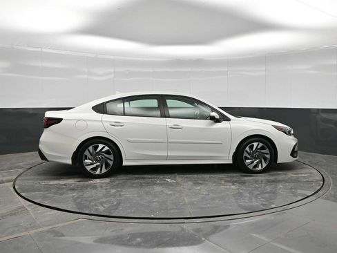 Used 2023 Subaru Legacy Limited image 9