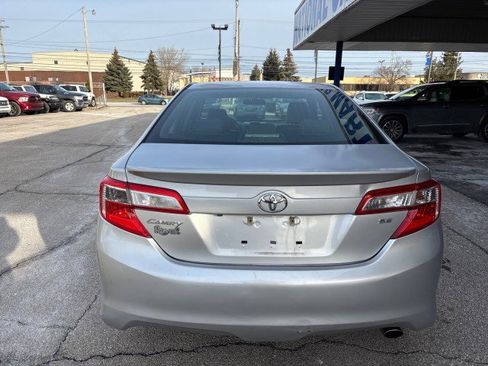 Used 2014 Toyota Camry SE image 6