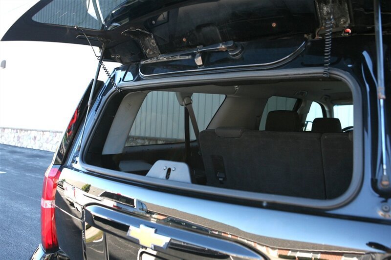 Used 2017 Chevrolet Suburban 3500 LS w/ Driver Alert Package AWD/4WD image 16