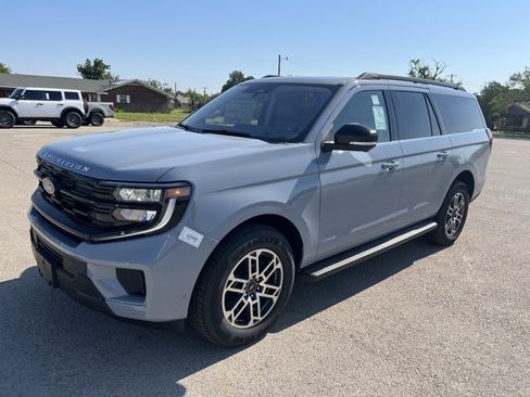 New 2025 Ford Expedition Max Active image 3