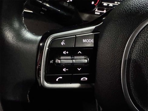 Used 2023 Kia Sorento S w/ Panoramic Sunroof Package image 21