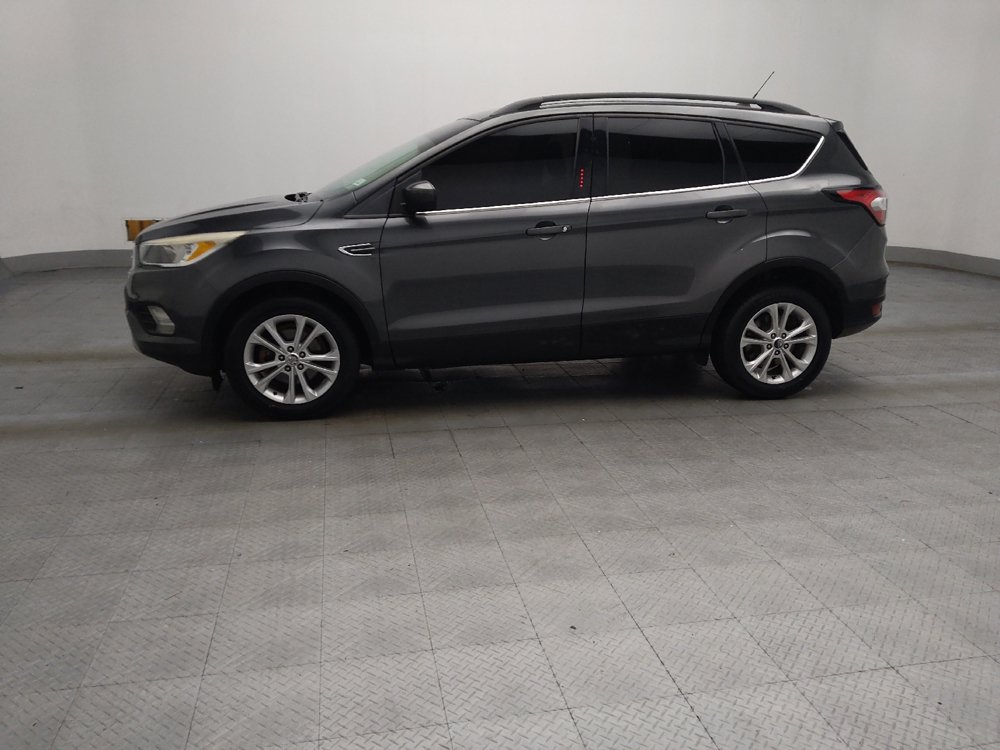 Used 2018 Ford Escape SE w/ SE Sync 3 Package FWD image 2