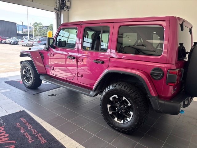 Used 2024 Jeep Wrangler Unlimited Rubicon 4xe AWD/4WD image 14