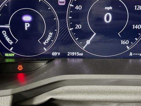 Used 2024 MAZDA CX-90 Plug-In Hybrid w/ Preferred AWD/4WD image 19