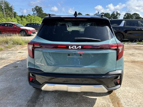 New 2026 Kia Seltos S FWD image 6