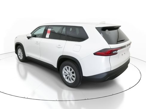 New 2026 Toyota Grand Highlander XLE image 5