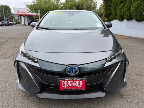 Used 2017 Toyota Prius Prime Plus FWD image 2