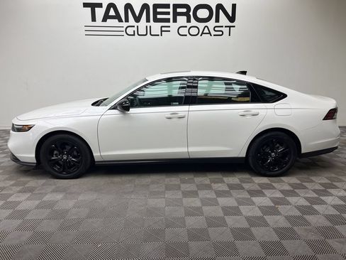 Used 2025 Honda Accord SE image 6