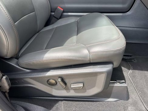 Used 2025 Ford Expedition Max Active RWD image 14