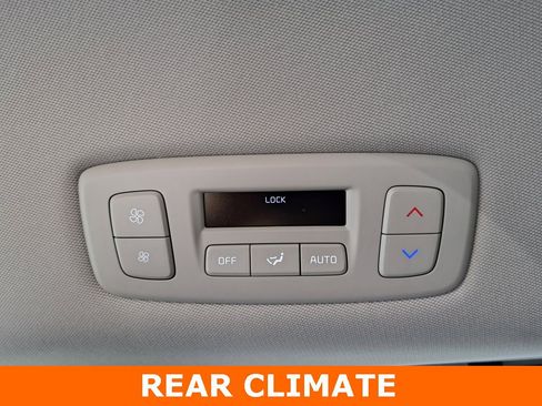 Used 2026 Kia Carnival EX image 30