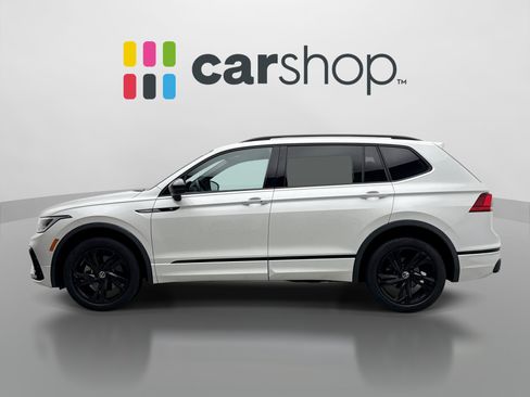 Used 2023 Volkswagen Tiguan SE R-Line FWD image 2