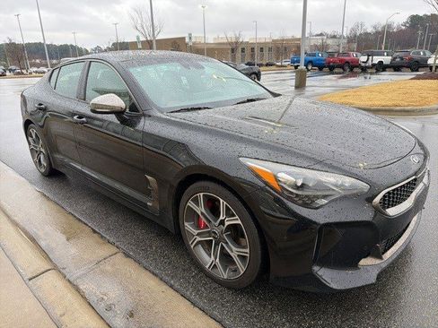 Used 2018 Kia Stinger GT2 image 7