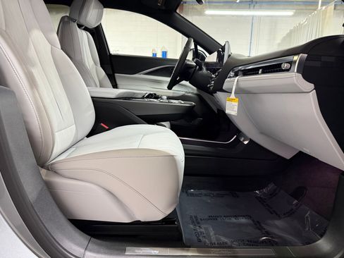 New 2026 Cadillac Lyriq Sport AWD/4WD image 48