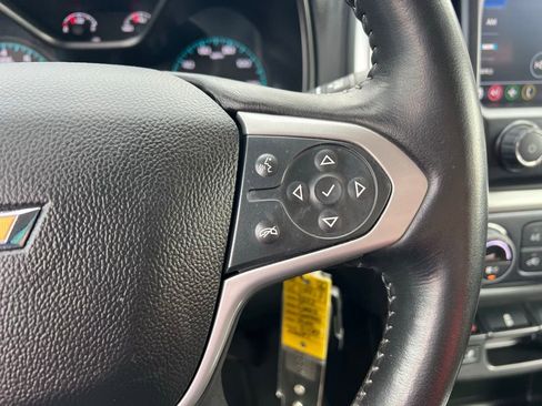 Used 2022 Chevrolet Colorado LT w/ Luxury Package image 37