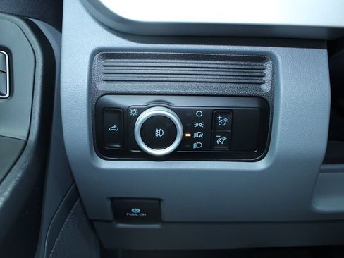 Used 2025 Ford F250 XL w/ XL Driver Assist Package AWD/4WD image 34