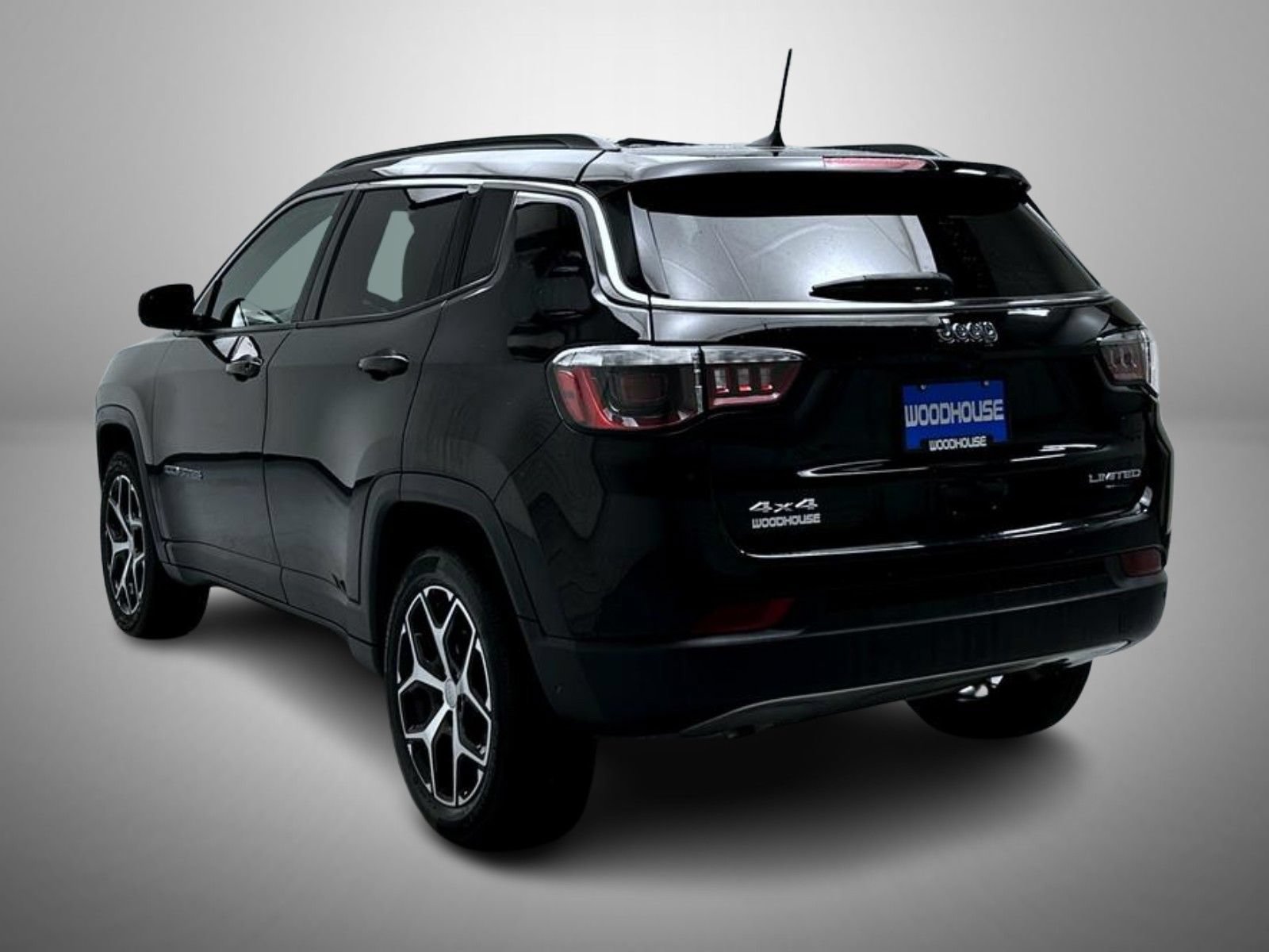 Used 2024 Jeep Compass Limited AWD/4WD image 7