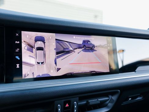 New 2025 Porsche Cayenne image 19