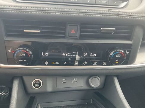 Certified 2023 Nissan Rogue SV w/ SV Premium B Package AWD/4WD image 16