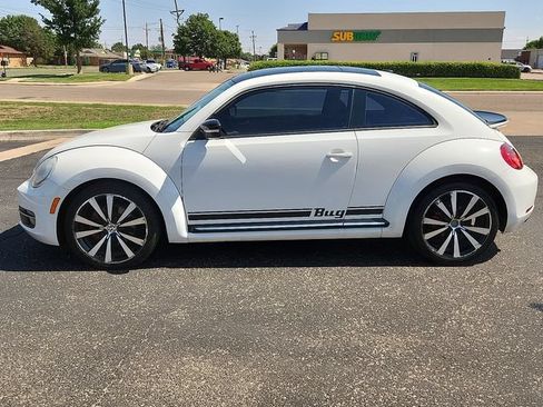 Used 2013 Volkswagen Beetle 2.0T FWD image 2