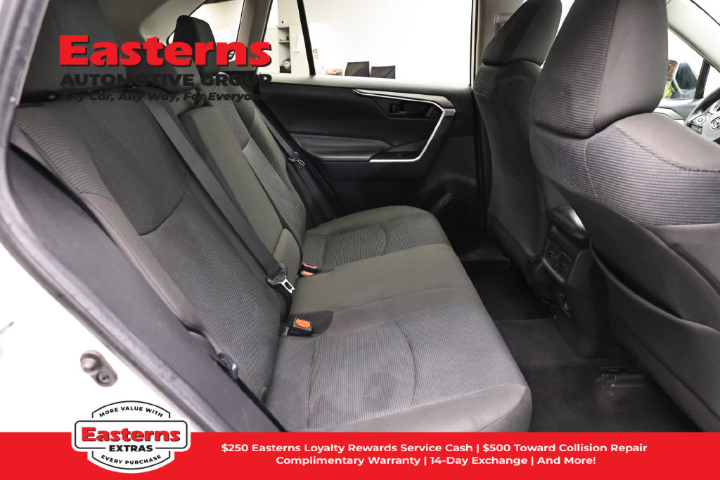 Used 2023 Toyota RAV4 LE AWD/4WD image 23