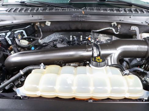 Used 2023 Ford Expedition Limited image 34