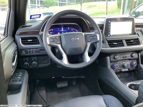 Used 2023 Chevrolet Tahoe Z71 w/ Luxury Package AWD/4WD image 9
