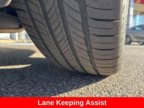 Certified 2023 Toyota Crown Platinum image 14