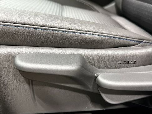 New 2026 Chevrolet Trax LT w/ LT Convenience Package image 21