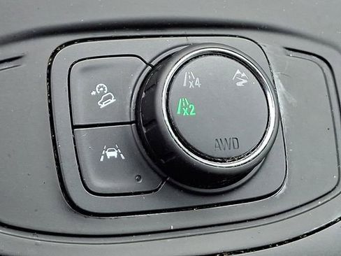 Used 2020 GMC Terrain SLE image 26