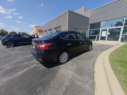 Used 2017 Nissan Sentra SV FWD image 7