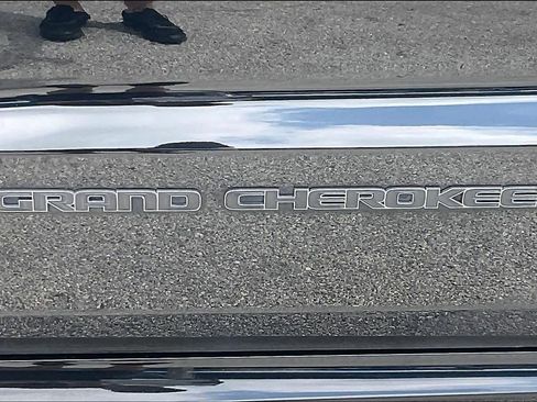 Used 2020 Jeep Grand Cherokee Limited X image 33