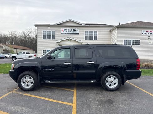 Used 2014 Chevrolet Suburban LT AWD/4WD image 1