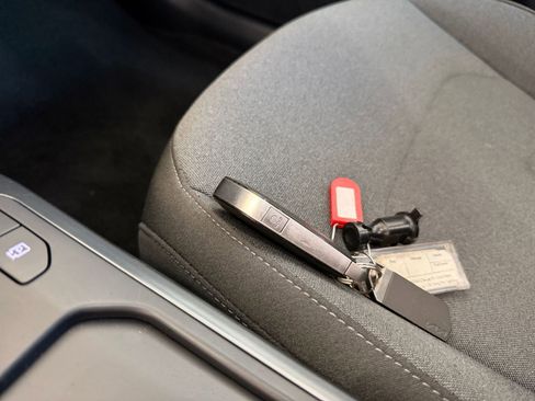 Used 2025 Kia K4 LXS image 21