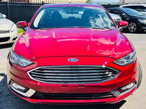 Used 2018 Ford Fusion SE w/ Fusion SE Technology Package FWD image 10