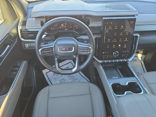 Used 2026 GMC Acadia Elevation w/ Elevation Premium Package FWD image 16