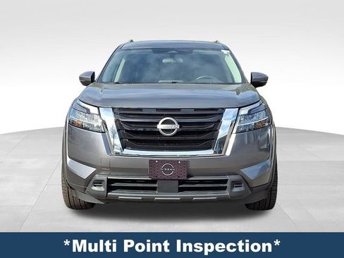 Used 2022 Nissan Pathfinder SV AWD/4WD image 3
