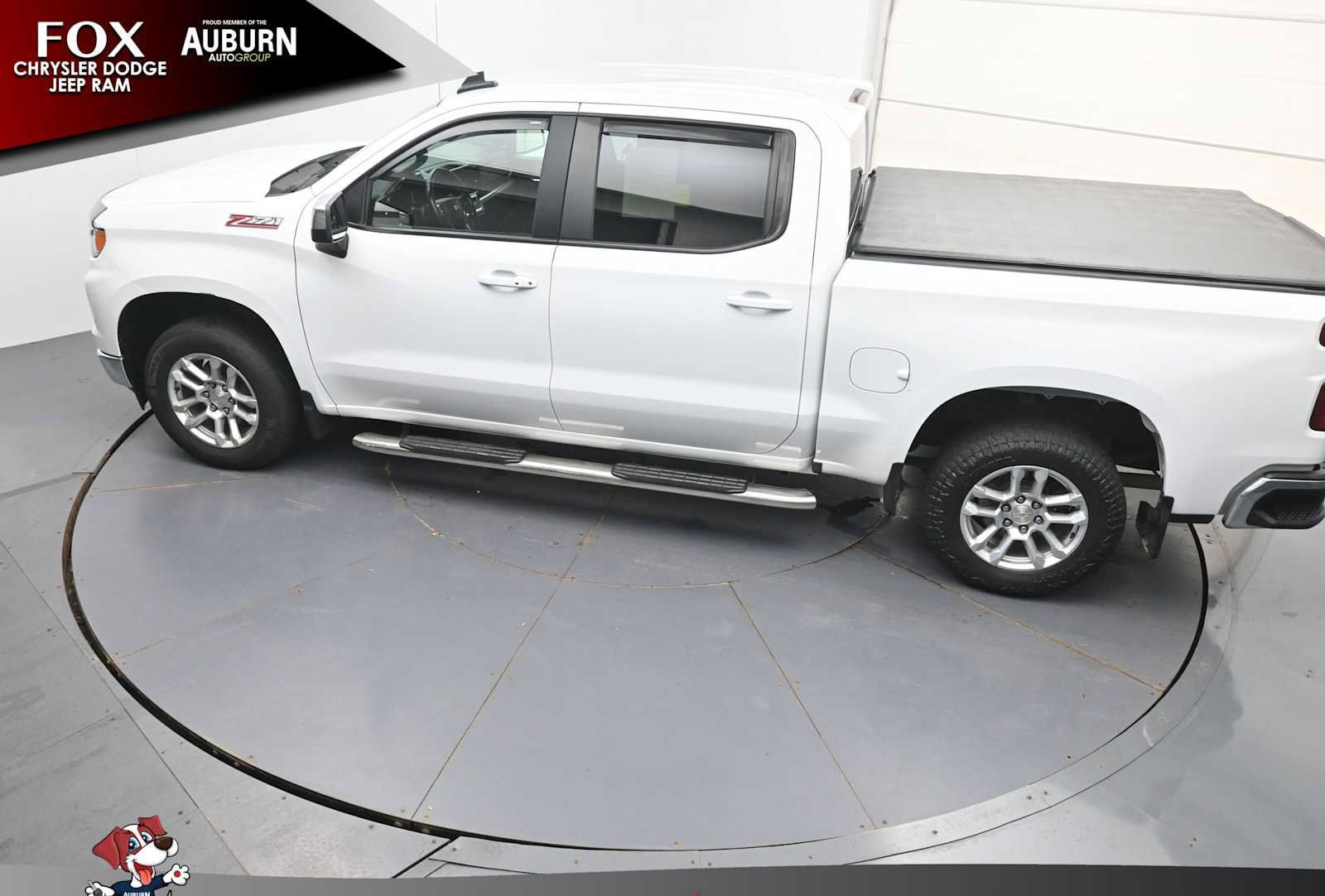 Used 2023 Chevrolet Silverado 1500 LT w/ Z71 Off-Road Package AWD/4WD image 31