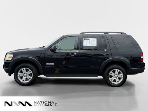 Used 2007 Ford Explorer XLT AWD/4WD image 2