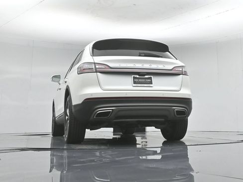 Used 2023 Lincoln Nautilus Reserve w/ Luxury Package AWD/4WD image 51