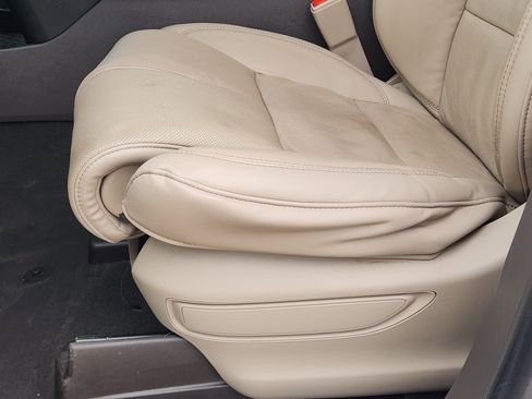 Used 2023 Lincoln Aviator Reserve w/ Equipment Group 201A image 32