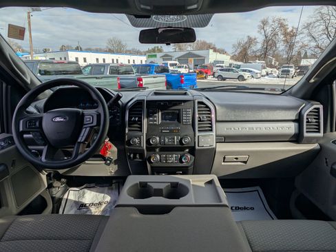 Used 2019 Ford F250 XLT w/ Snow Plow Prep Package image 2