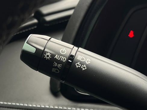 Used 2023 Chevrolet Corvette Stingray Premium Conv w/ Z51 Performance Package image 29