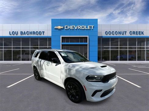 Used 2023 Dodge Durango GT image 2